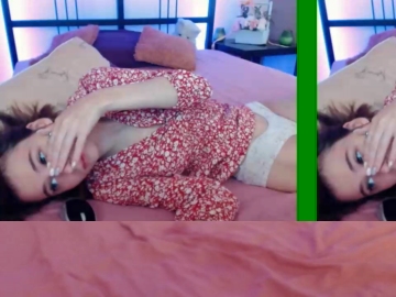 little_Molli 17-08-2021 Topless 